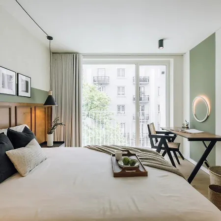 Farol - 1 Bedroom With Pool In Areeiro Appartamento Lisbona