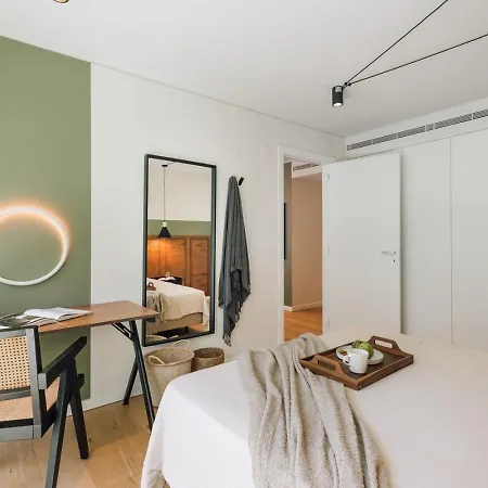 Апартаменты Farol - 1 Bedroom With Pool In Areeiro Лиссабон
