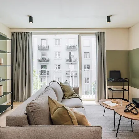 Апартаменты Farol - 1 Bedroom With Pool In Areeiro Лиссабон